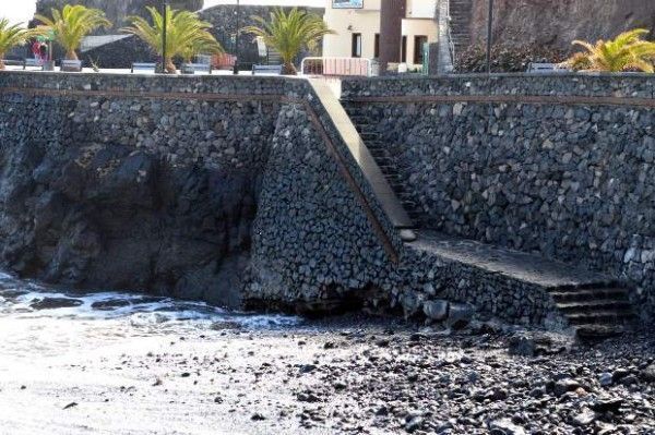 El Ayuntamiento de San Sebastián solicita a Costas una actuación urgente en la Playa de la Cueva
