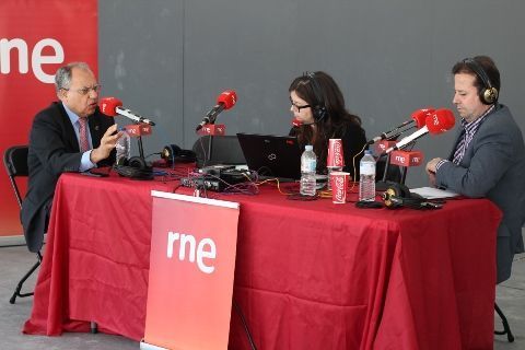Curbelo participó en el cincuenta aniversario de RNE en Canarias