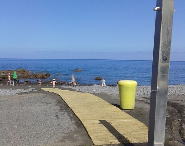 Valle Gran Rey da el toque final de mejora a sus playas para este verano