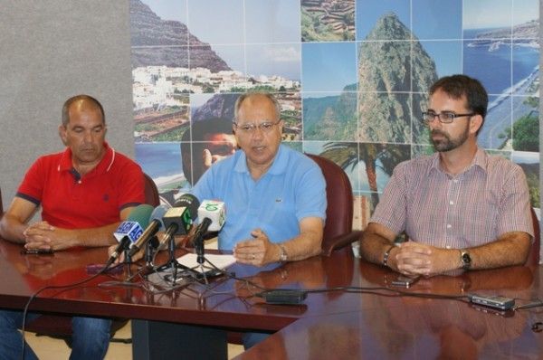 El Cabildo de La Gomera adjudica el arreglo de cuatro carreteras de medianías en las que se invertirán 2,4 millones
