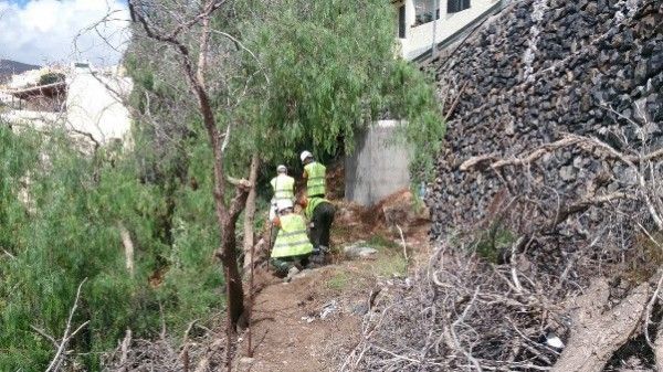 Inician los trabajos para instalar una valla de protección en los accesos al Parador de La Gomera