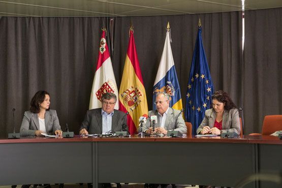 CajaCanarias firma un convenio para forma voluntarios en materia de incendios en La Gomera