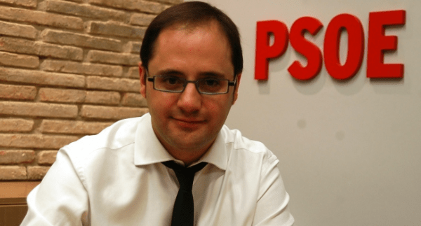 Cesar Luena (PSOE): «Casimiro Curbelo debería haber dado un paso atrás pero ha pensado más en su posición personal»
