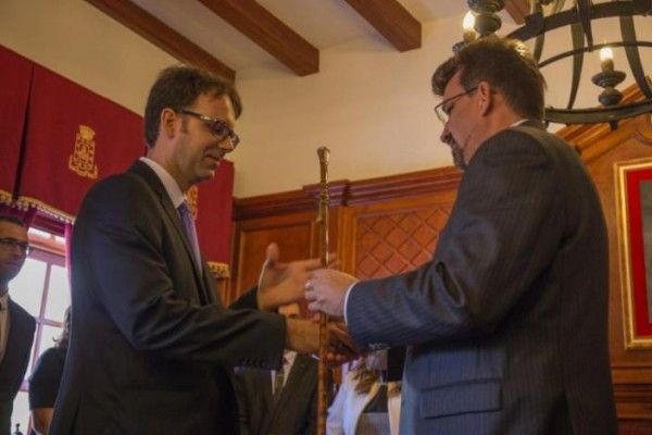 Adasat Reyes Herrera de ASG, elegido nuevo alcalde de San Sebastián de La Gomera