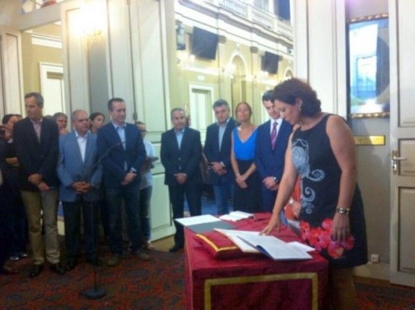 Ya tomo posesión la nueva Diputada por La Gomera, Ventura del Carmen