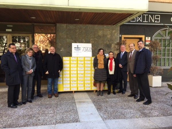 El CERMI entrega las más de 737.000 firmas que ha recabado para presentar una ILP contra el copago confiscatorio en dependencia