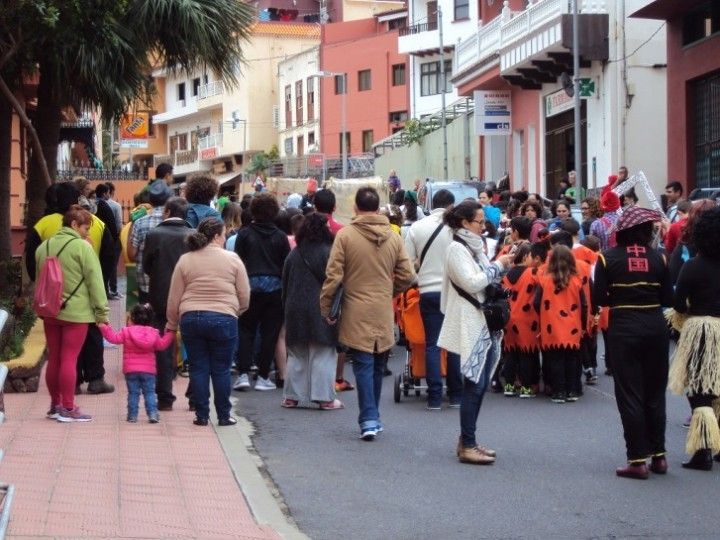 El I.E.S Poeta García Cabrera y el CE.I.P. Ángel Moreno Urbano celebraron el carnaval