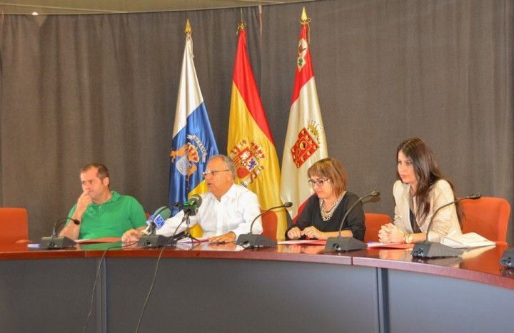 Tras el artículo de hace días en nuestro digital, Curbelo ordena ingresar las becas de los estudiantes