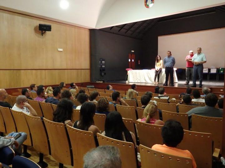El Cabildo de La Gomera, que parece estar en campaña electoral, contrata en torno a 700 desempleados