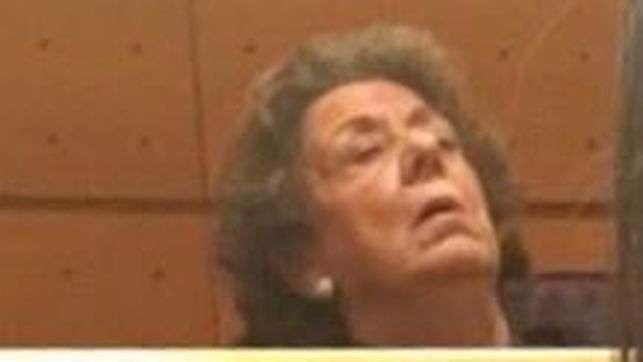 Rita Barberá se estrena en el Grupo Mixto del Senado durmiendo