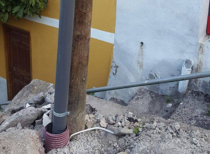 Vallehermoso pondrá electricidad al Centro Social de Alojera tras ser cortada por Endesa al tener una conexión fraudulenta