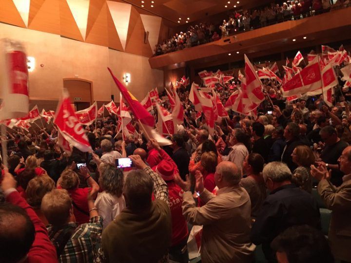 Más de 2500 militantes abarrotan el acto de Pedro Sánchez en Cádiz