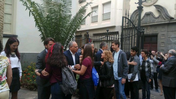 Curbelo felicita al IES San Sebastián por su actuación en el I Concurso Regional de Debate Escolar
