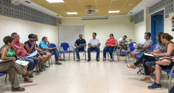 Ayuntamiento, vecinos y colectivos debaten ideas de cara a las próximas Fiestas Lustrales