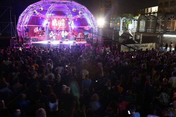 Las mejores voces delsoul convertirán la Playa de San Agustín en “la playa del alma”