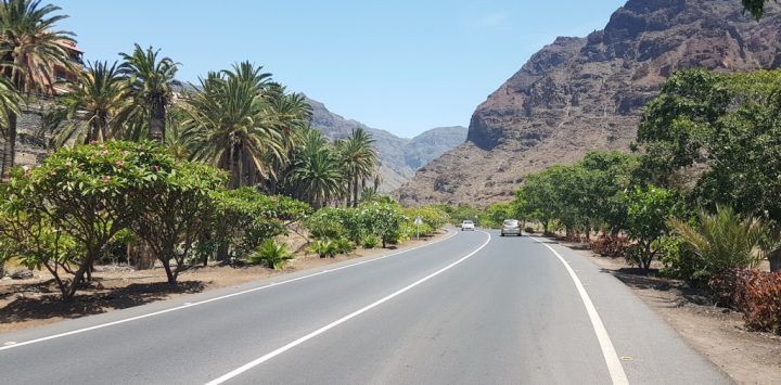 El Cabildo mejora la seguridad de la carretera de acceso al casco municipal de Valle Gran Rey