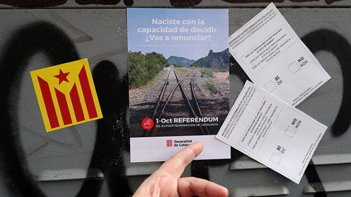 La Guardia Civil interviene en Barcelona material electoral del referéndum independentista