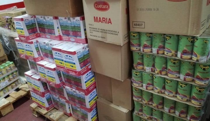 Cruz Roja de La Gomera comienza el reparto de alimentos en la isla