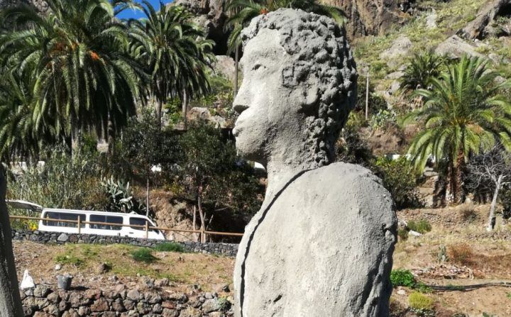 Restaurada la estatua de la Presa de La Encantadora
