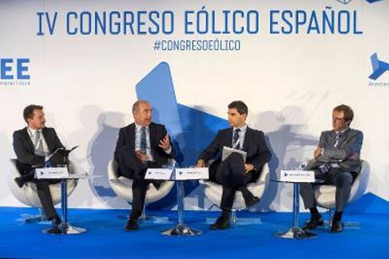 La potencia de energía renovable instalada en Canarias se duplica en tres años