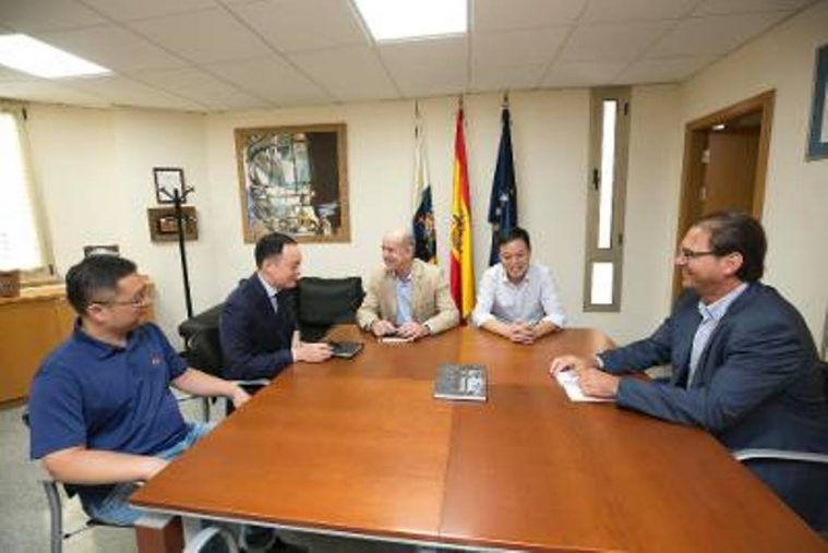 Empresarios chinos se interesan por el potencial de Canarias como plataforma logística