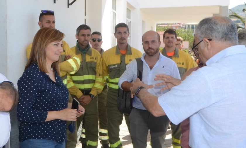 Barreto y Curbelo destacan la labor que realiza el Equipo de Intervención y Refuerzo contra Incendios en La Gomera