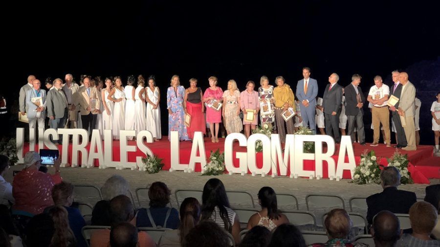 La llama olímpica se enciende nuevamente por su cincuenta aniversario