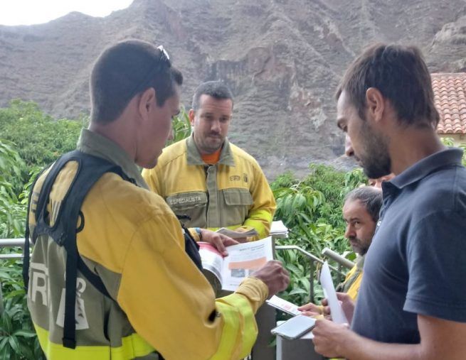 El EIRIF de La Gomera participa en labores de asesoramiento a la población en materia de prevención de incendios forestales