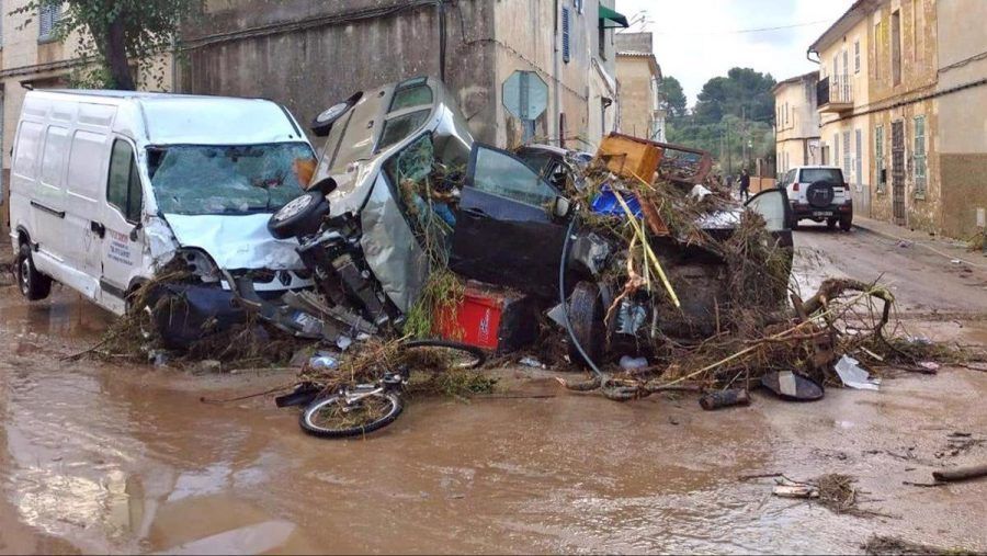 Diez muertos y un niño desaparecido por una tromba de agua que desbordó un torrente en Mallorca