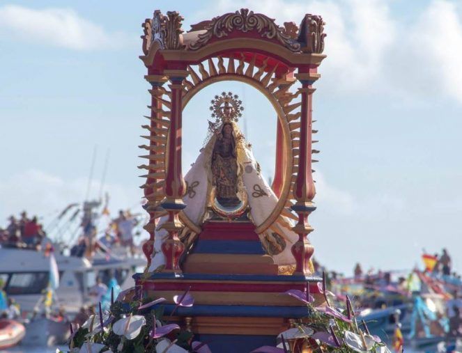El Hospital de La Gomera recibe la visita de la imagen de la patrona de la Isla