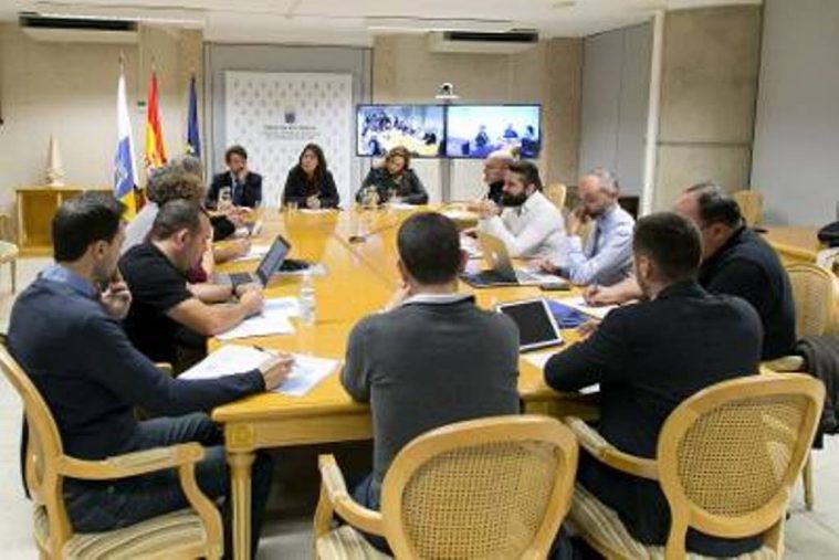 El Comité Científico del Pevolca concluye que el movimiento sísmico entre Tenerife y Gran Canaria fue de origen tectónico
