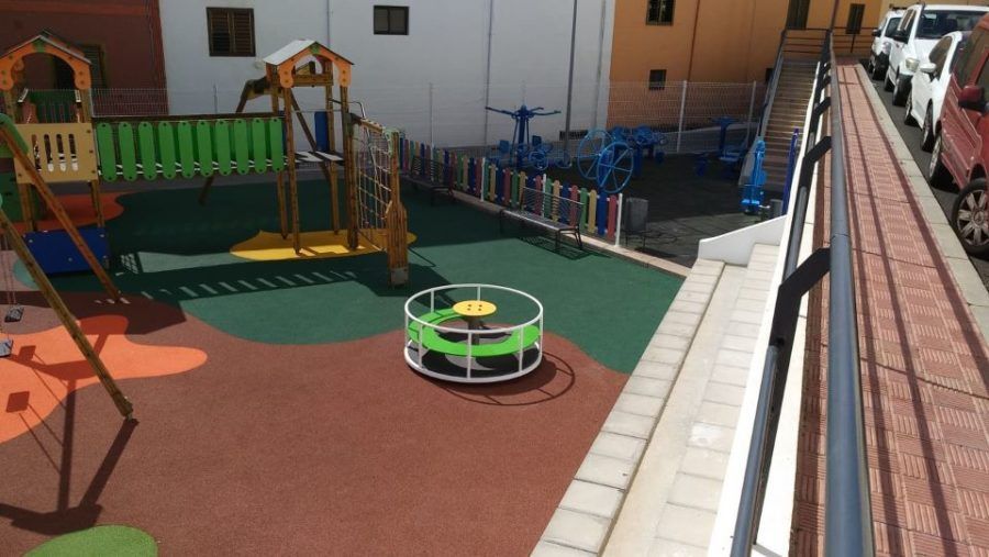 Concluyen los trabajos de remodelación del parque infantil de La Lomada en San Sebastián