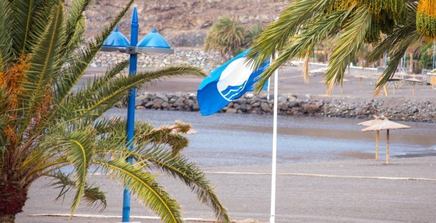 San Sebastián de La Gomera obtiene por primera vez dos banderas azules para sus playas