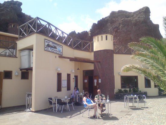 A exposición publica los pliegos para la concesión del Quiosco de Jorge y el restaurante El Charcón