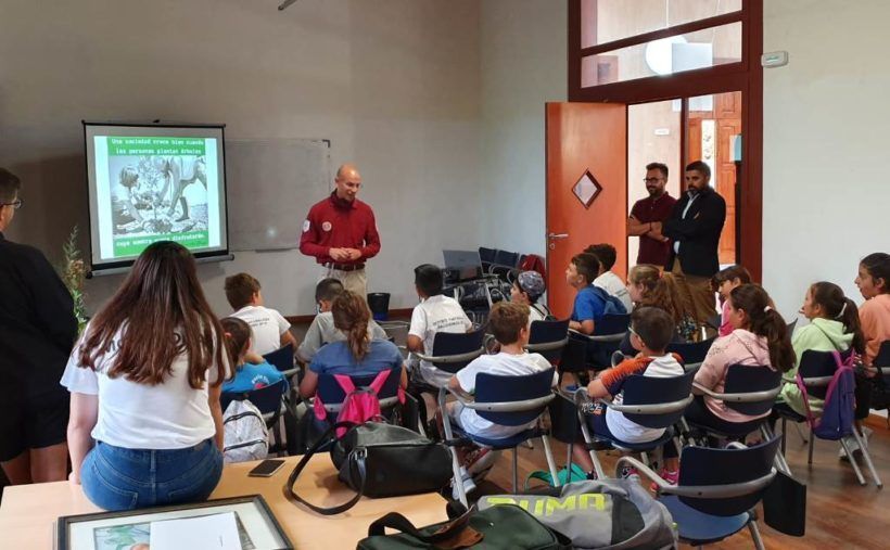 El Cabildo y el Ayuntamiento de Vallehermoso promueven la educación ambiental entre los jóvenes