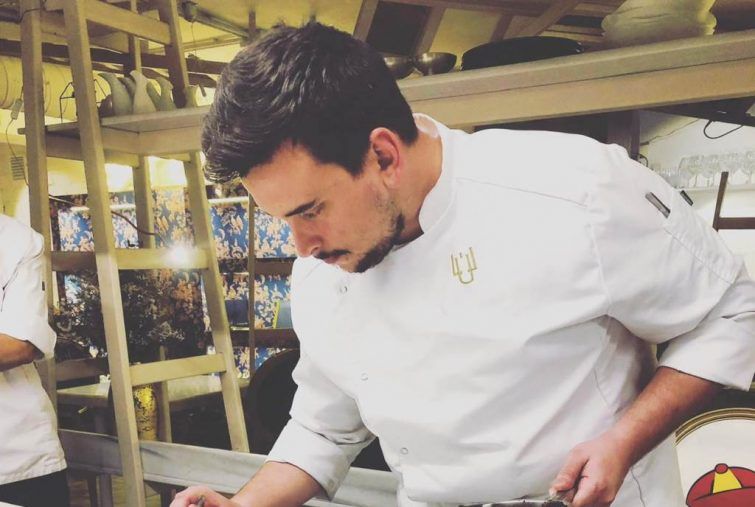 Castilla felicita a un exalumno de Hecansa tras ser semifinalista de un concurso para elegir al mejor cocinero del mundo