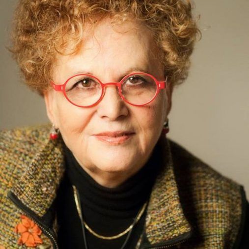 El Gobierno reconoce a la poeta, narradora y dramaturga Isabel Medina en el Día de las Escritoras