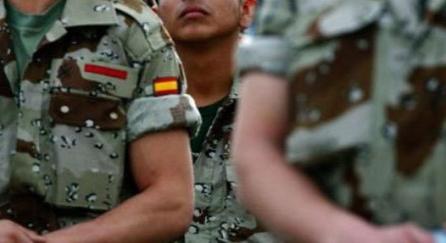 Expulsan del Ejército al cabo que criticó a Franco
