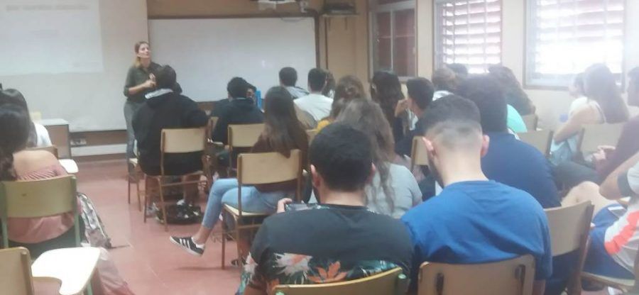 Alumnado del IES de La Gomera conoce los estereotipos occidentales sobre la mujer árabe