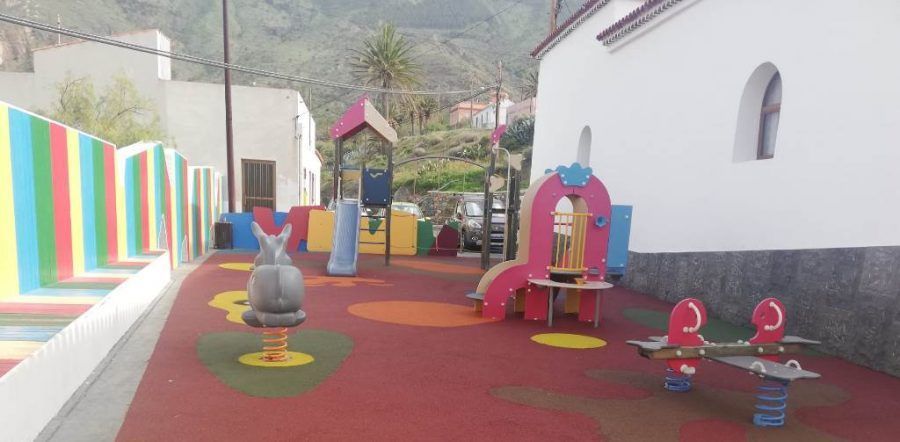 Vallehermoso reabre el parque infantil de Alojera