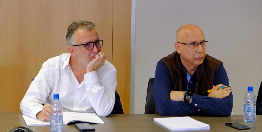 Ángel Víctor Torres y Teresa Cruz presiden la reunión del Comité Ejecutivo para abordar la situación del coronavirus