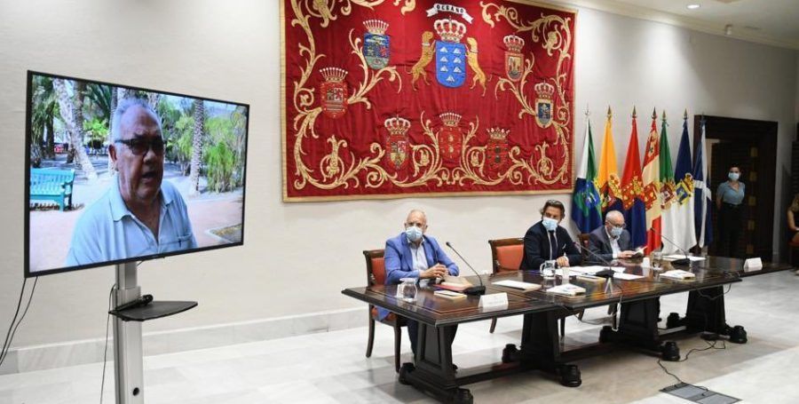 Curbelo apela al ejemplo del Telémaco para abordar la realidad migratoria que vive Canarias