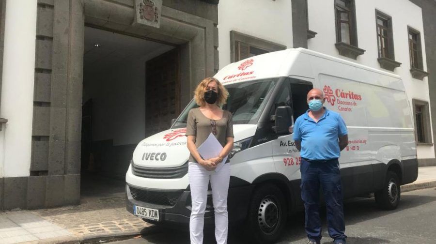 Cáritas recibe el inicio de la distribución de 688.000 mascarillas enviadas por el Gobierno de España