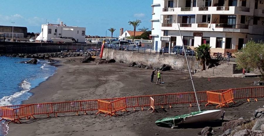 Valle Gran Rey reabre parcialmente la playa de Vueltas