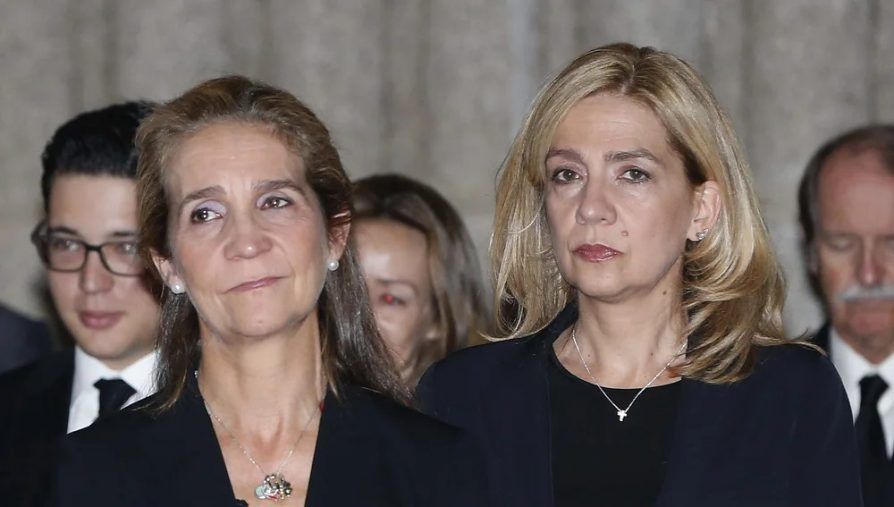 Las infantas Elena y Cristina se habrían vacunado contra el COVID en una visita al rey emérito en Emiratos Árabes