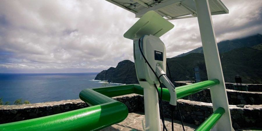 Hermigua rehabilita y moderniza el punto de recarga del Mirador de La Punta
