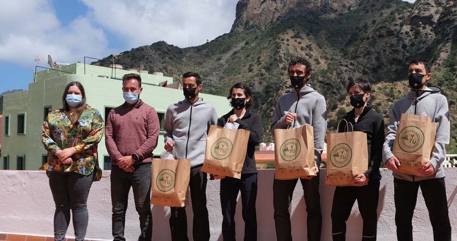Vallehermoso recibía este viernes a los integrantes del equipo Salomon Team de España