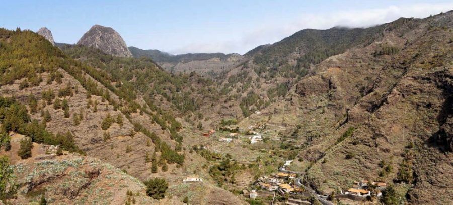 La Gomera activa un programa para incrementar la capacidad de mantenimiento de los cauces de la isla