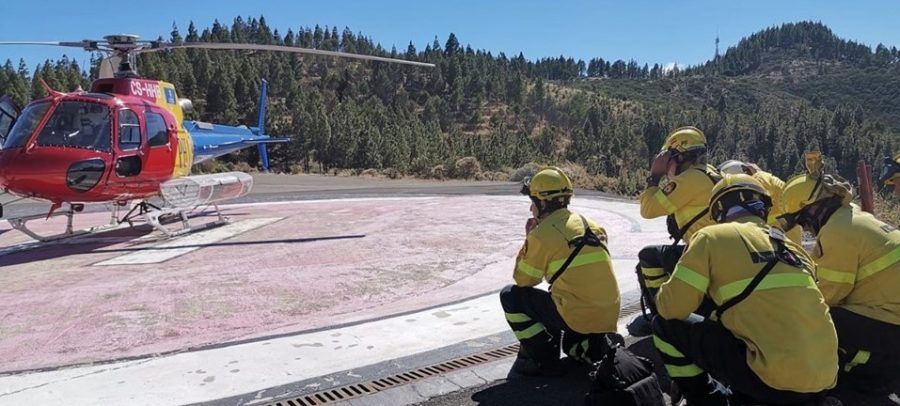 Bomberos forestales piden al Gobierno canario su reconocimiento y la solución a la precariedad