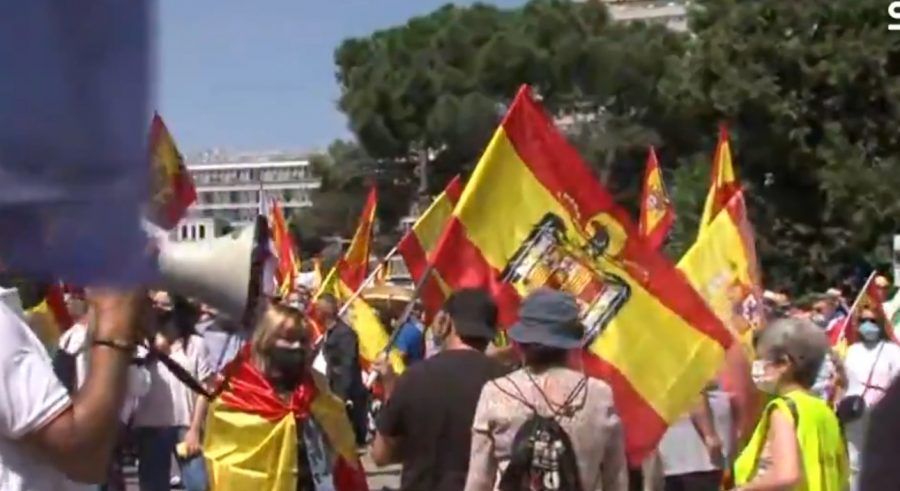 Las tres derechas vuelven a Colón con Vox al frente, el PP dividido y Ciudadanos a rastras